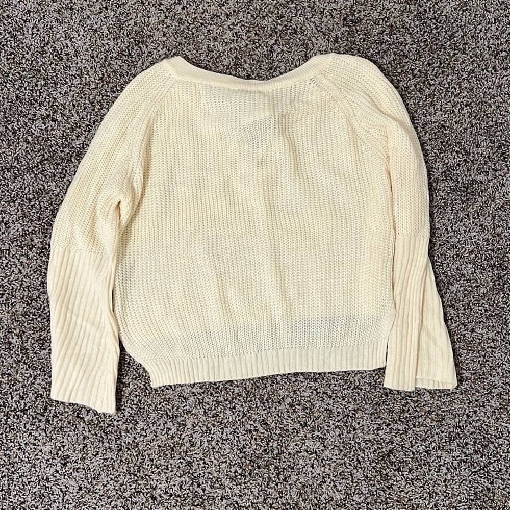 Women’s Ivory Crop Top Sweater size M/L. New with tags - Picture 4 of 5